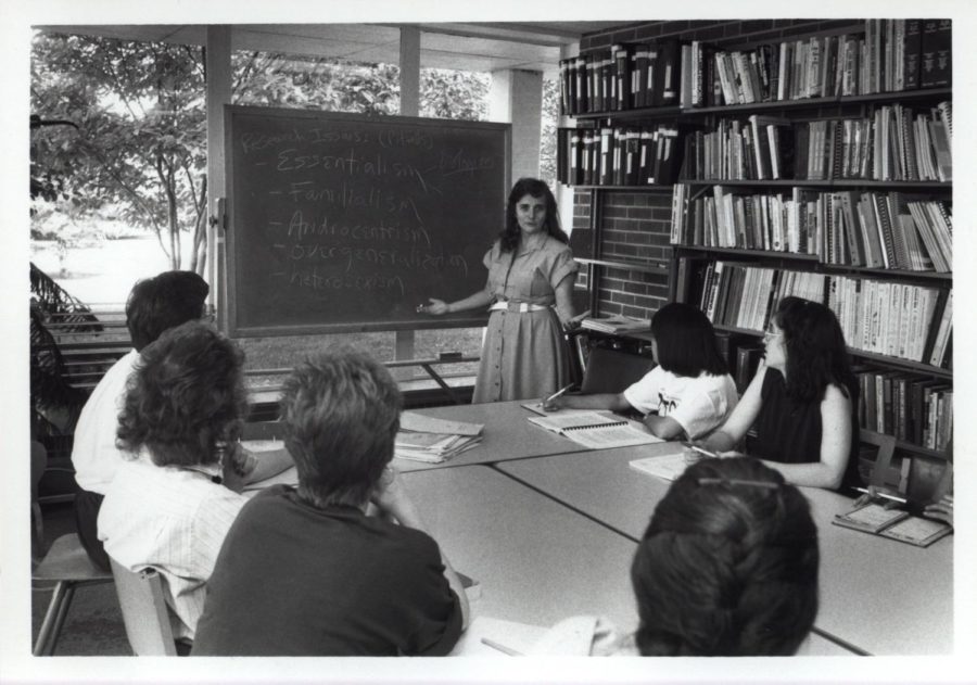 loisteachinginreavis103conferenceroom0001-900x631